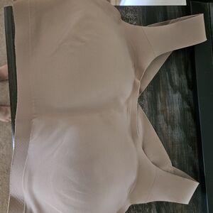 Lululemon Athletica Tan Enlite Bra 36DD